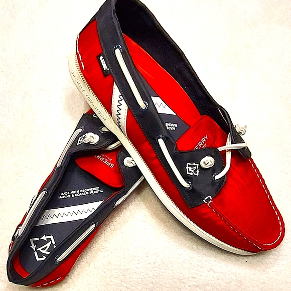 Shoes - Picture 3 of 6